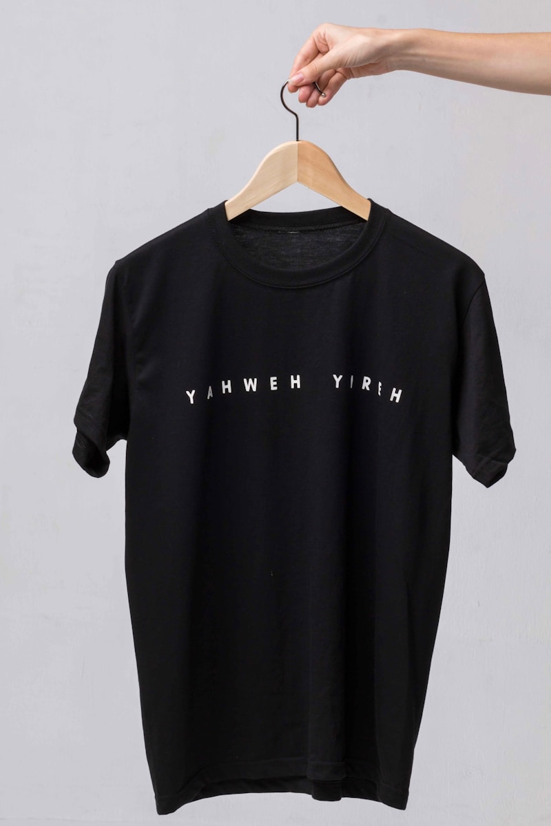 Look 02 / Obsidian Black